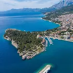 N&b * Makarska