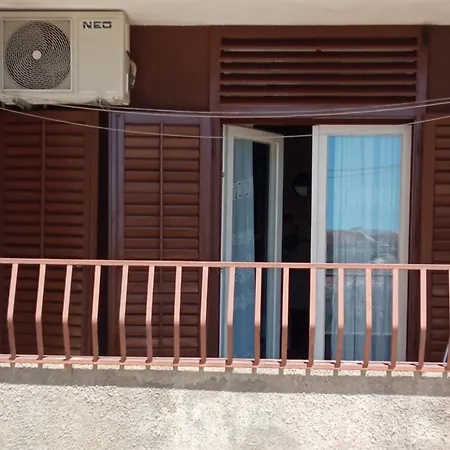 Apartment N&b
