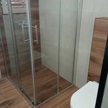 Apartment N&b Makarska